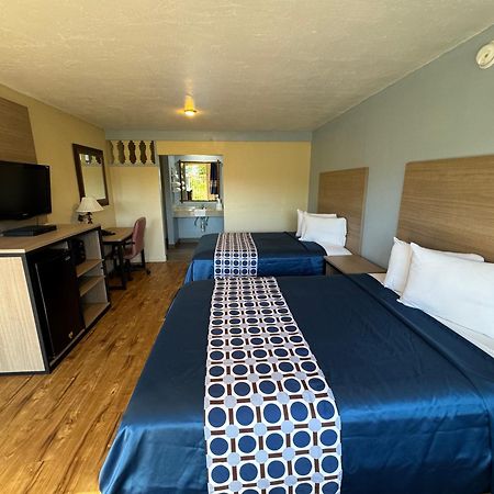 Discovery Inn モデスト エクステリア 写真