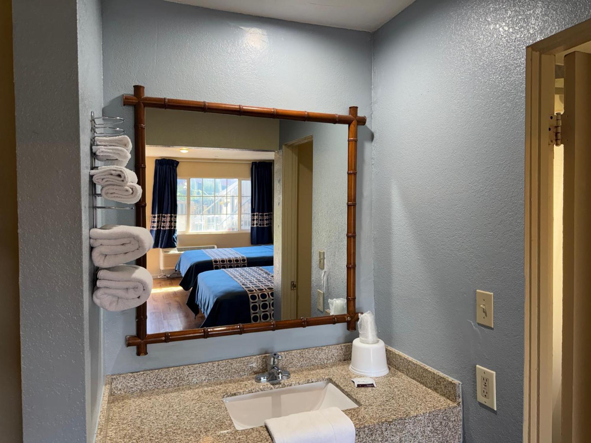 Discovery Inn モデスト 部屋 写真
